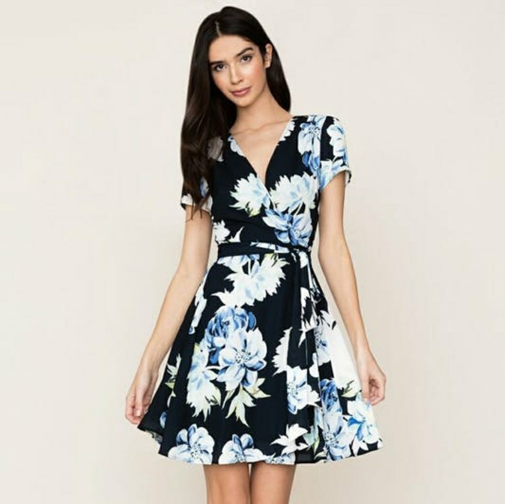 Like New Yumi Kim Kennedy wrap dress sz small